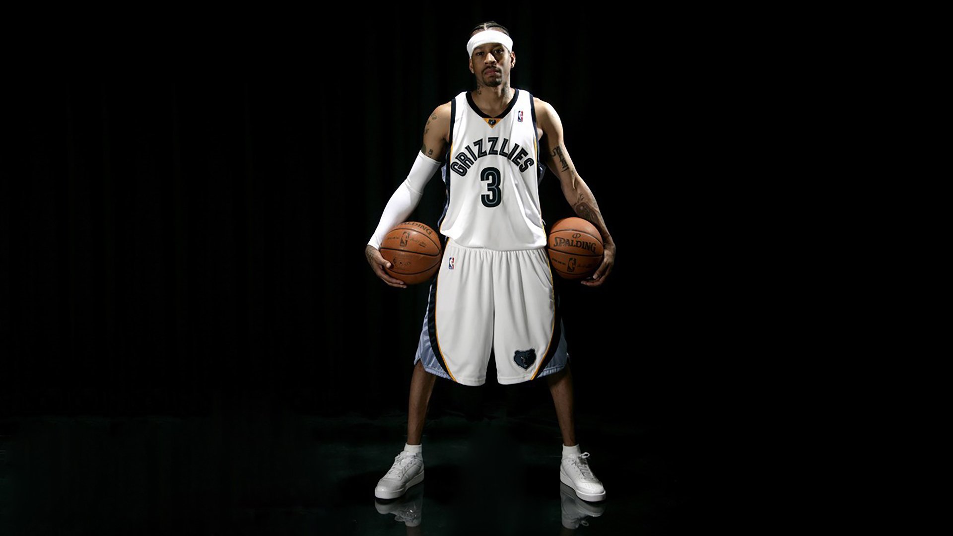 绿军球员全力以赴，为球队取得胜利贡献力量，nba绿军球员